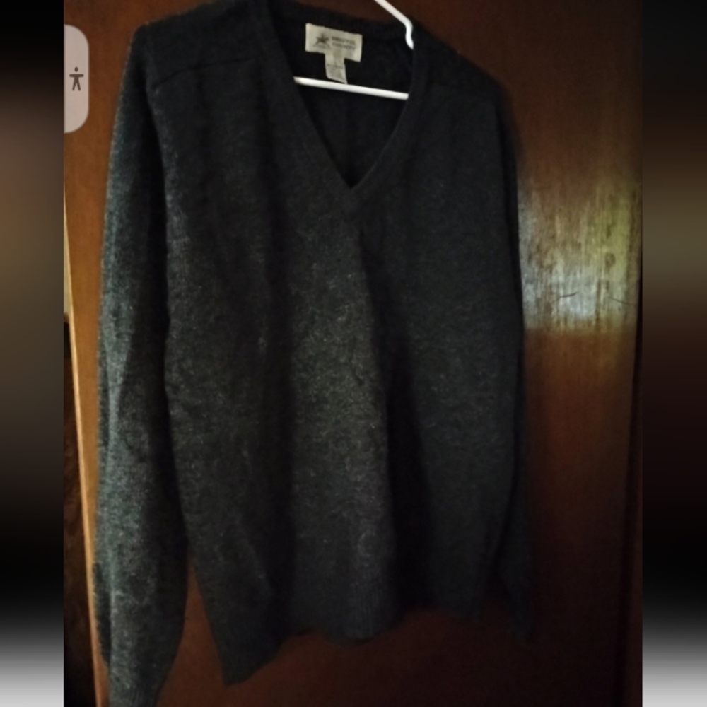 Classic V-Neck Sweater in Charcoal Gray
